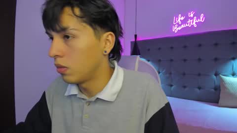 Snapshot of stiwentwink chatting on 09.22.25 Stiwen online show from 09.22.25