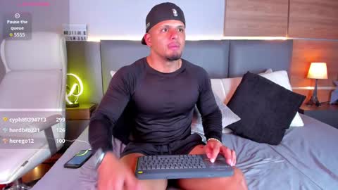 Stone Lee  online show from 02.21.25