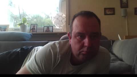 stoned1983 online show from 11.17.25