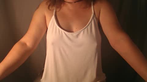 Snapshot of stonenipple chatting on 09.19.25 stonenipple online show from 09.19.25