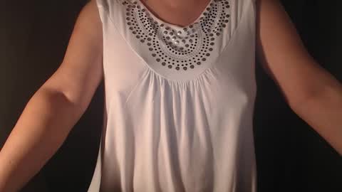 Snapshot of stonenipple chatting on 10.10.25 stonenipple online show from 10.10.25