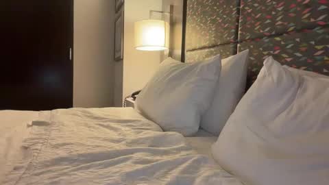 Snapshot of stoneybel chatting on 11.24.25 stoneybel online show from 11.24.25