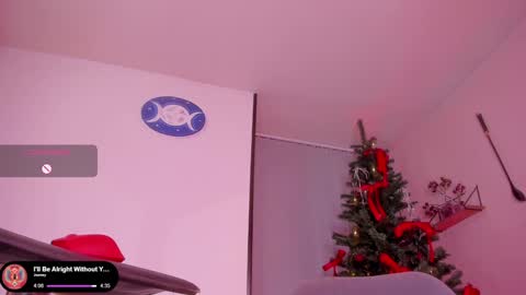 Snapshot of stonned_candy chatting on 12.30.24 Liz online show from 12.30.24
