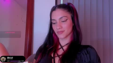 Snapshot of stonned_candy chatting on 02.25.25 Liz online show from 02.25.25