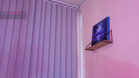 Snapshot of stonned_candy chatting on 09.18.25 Liz online show from 09.18.25