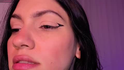 Snapshot of stonned_candy chatting on 09.25.25 Liz online show from 09.25.25