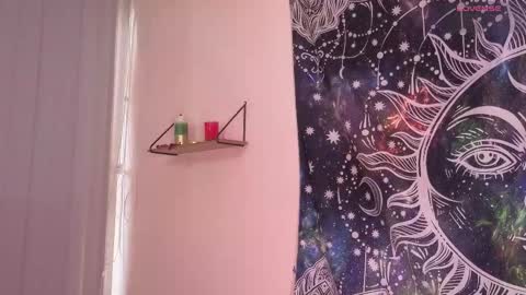 Snapshot of stonned_candy chatting on 10.20.25 Liz online show from 10.20.25