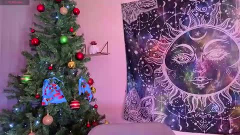 Liz online show from 12.21.25