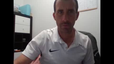 Snapshot of storanex chatting on 10.02.25 storanex online show from 10.02.25