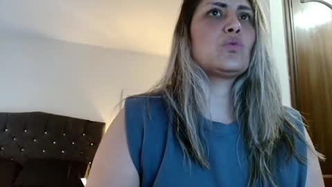 Snapshot of stormy_carter chatting on 10.02.25 stormy  carter online show from 10.02.25