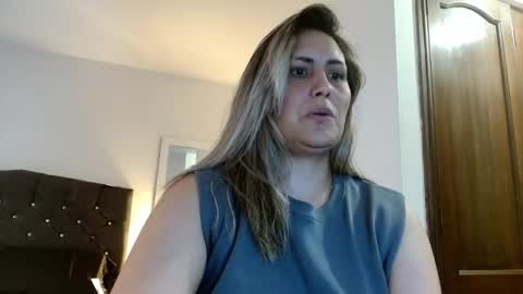 Snapshot of stormy_carter chatting on 10.20.25 stormy  carter online show from 10.20.25