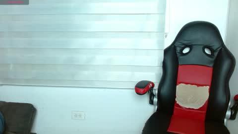 Snapshot of stormy_hot1 chatting on 05.22.26 stormy_hot1 online show from 05.22.26