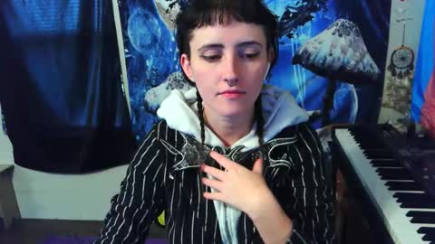 Stormythunder online show from 11.24.25