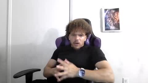 Snapshot of str8dj chatting on 09.29.25 Dj online show from 09.29.25