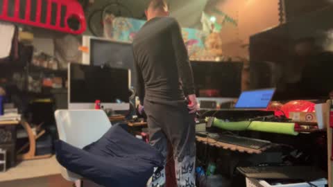 Str8 online show from 01.23.25