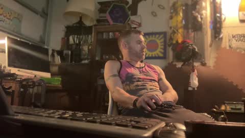 Str8 online show from 01.28.25