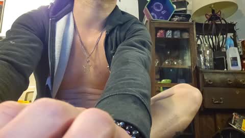 Str8 online show from 01.30.25