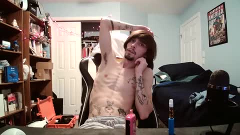 str8whiteboy21 online show from 12.18.24