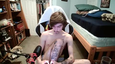 str8whiteboy21 online show from 01.28.25