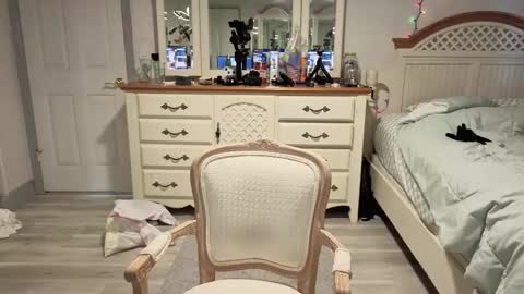 str8whiteboy21 online show from 12.13.25