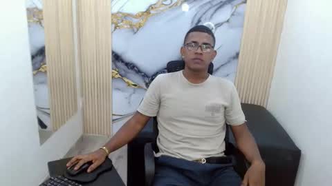 StraightBigCock online show from 11.16.25