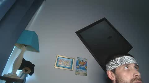 straitpipermann22 online show from 10.04.25