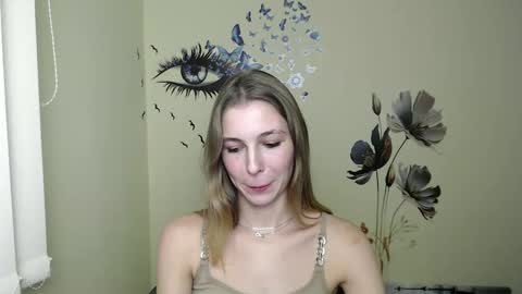 Snapshot of stranger_giirl chatting on 12.04.24 Amalia online show from 12.04.24