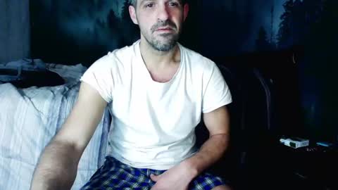 Snapshot of strangeratnight87 chatting on 01.21.25 strangeratnight87 online show from 01.21.25