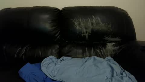 Snapshot of strangeratnight87 chatting on 09.08.25 strangeratnight87 online show from 09.08.25