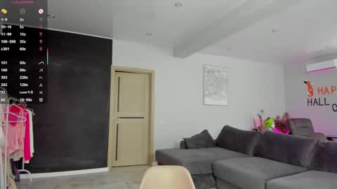 Laura online show from 10.06.25