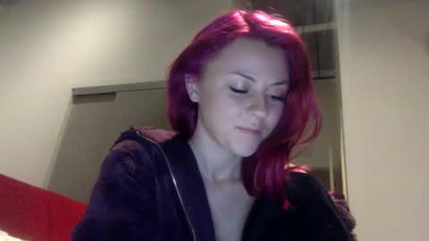 Snapshot of strawbrysugar chatting on 02.06.25 Ruby Moon online show from 02.06.25
