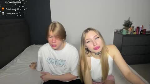 Streis  open pvt online show from 10.13.25