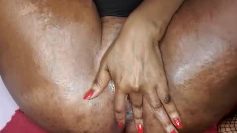 Snapshot of stretchmarksebony chatting on 02.17.26 stretchmarksebony online show from 02.17.26