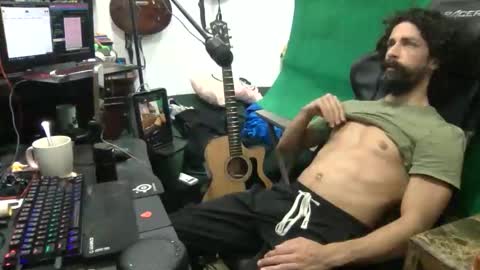 Snapshot of stringin69 chatting on 05.27.26 stringin69 online show from 05.27.26