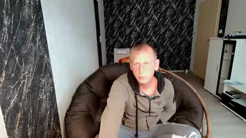 Snapshot of stringslave02 chatting on 09.14.25 stringslave02 online show from 09.14.25