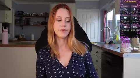 Amorina online show from 09.22.25