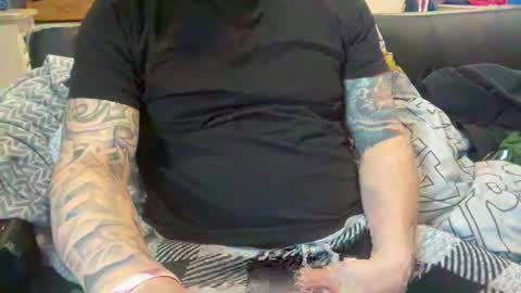Snapshot of stroking33again chatting on 01.24.25 stroking33again online show from 01.24.25