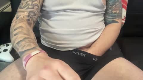 Snapshot of stroking33again chatting on 02.13.25 stroking33again online show from 02.13.25