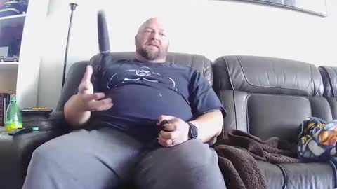 strong_bear89 online show from 01.12.26