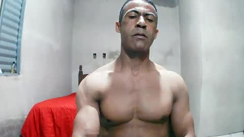 Snapshot of strongdaddyfantastic chatting on 06.17.26 strongdaddyfantastic online show from 06.17.26