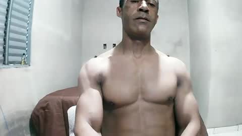 Snapshot of strongdaddyfantastic chatting on 06.28.26 strongdaddyfantastic online show from 06.28.26