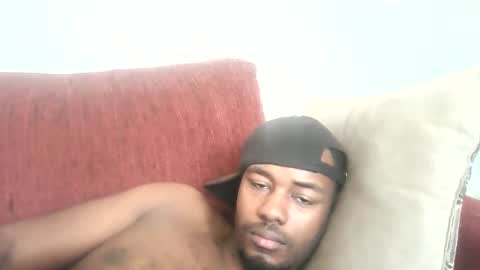 Snapshot of stud4cougar chatting on 09.15.25 stud4cougar online show from 09.15.25