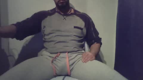 Snapshot of studdotcom chatting on 02.12.25 Ero online show from 02.12.25