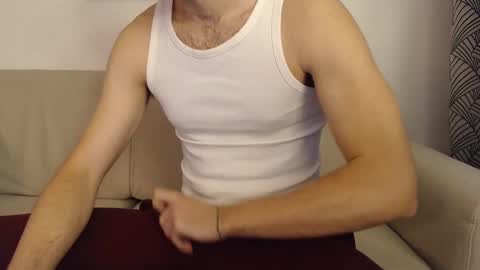 Snapshot of studfromparis chatting on 01.15.25 Stud From Paris online show from 01.15.25