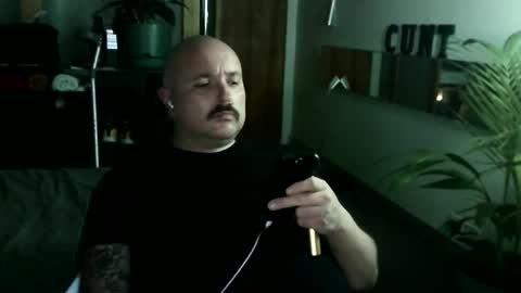 Snapshot of studley_1987 chatting on 11.21.25 studley_1987 online show from 11.21.25