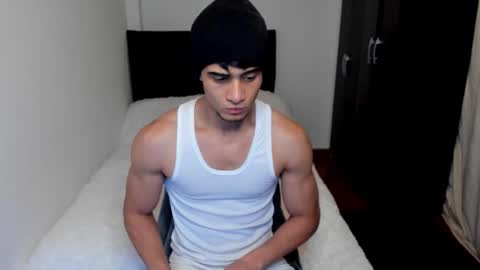 stylish men online show from 09.17.25