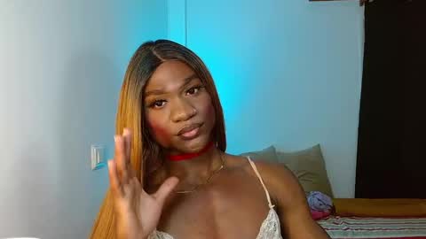 Snapshot of suannyklatten_ chatting on 03.05.25 Suanny Klatten It is my account independent online show from 03.05.25