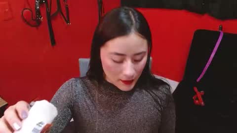 Snapshot of submissiveemily chatting on 02.07.26 submissiveemily online show from 02.07.26