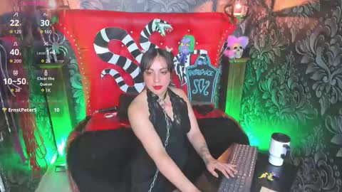 Snapshot of subyunna chatting on 10.30.25 Yunna online show from 10.30.25