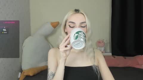 Chloe online show from 10.19.25